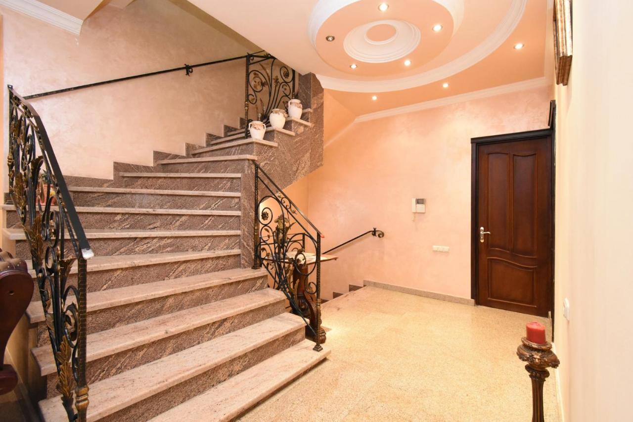 Guest House Yerevan Ngoại thất bức ảnh